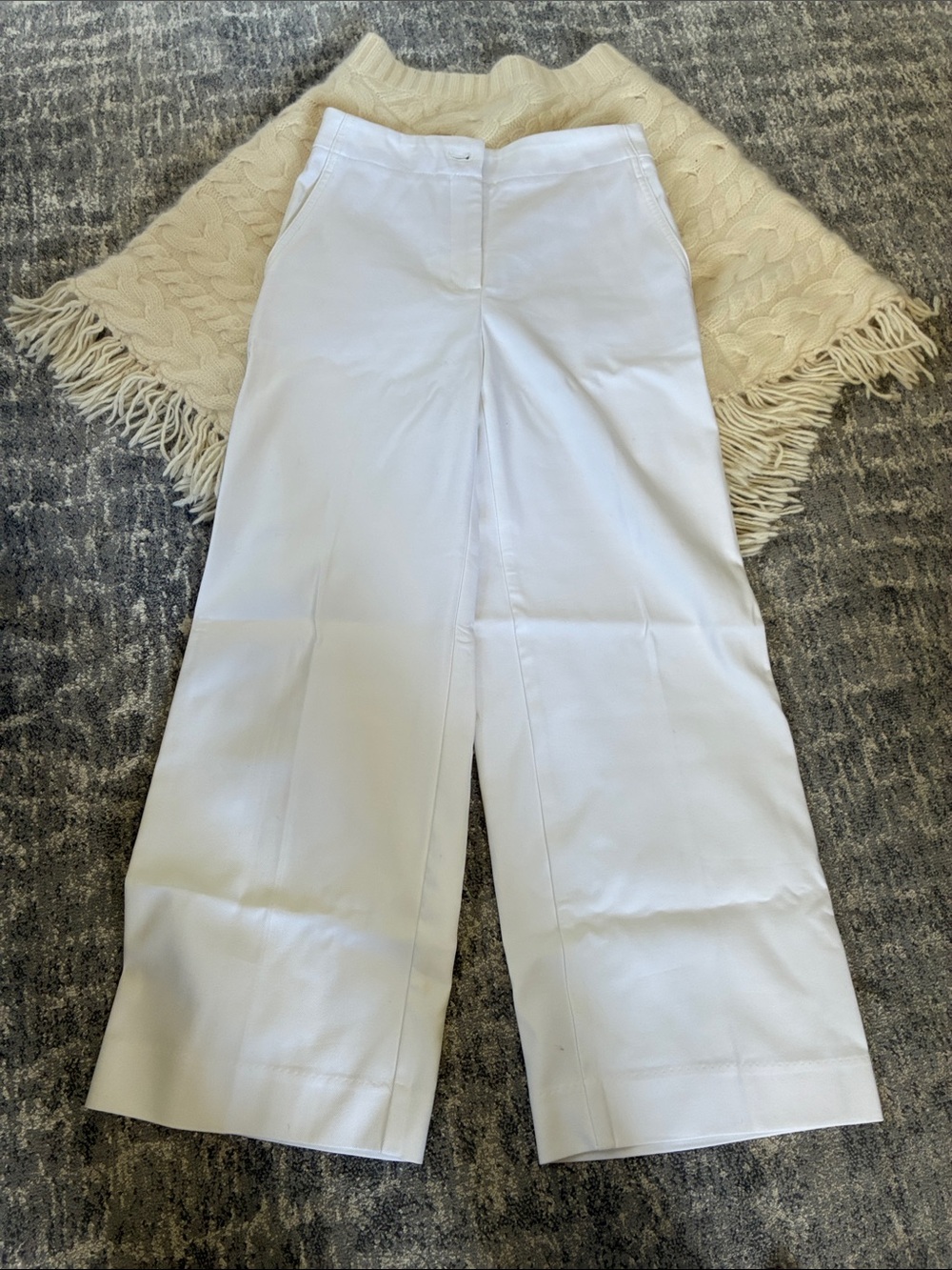 Ann Taylor Wide-Leg White Crop Pants. Button closure and zipper .